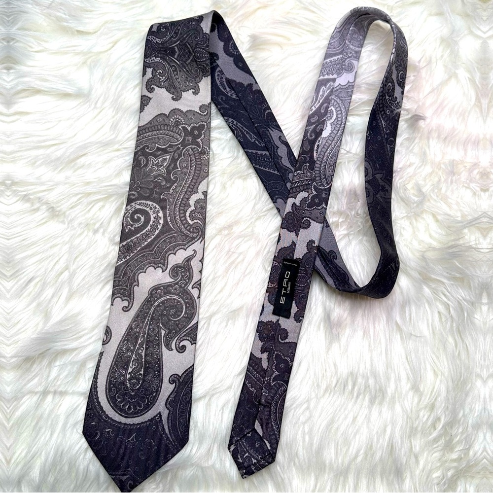 ETRO Tie - Picture 5 of 8